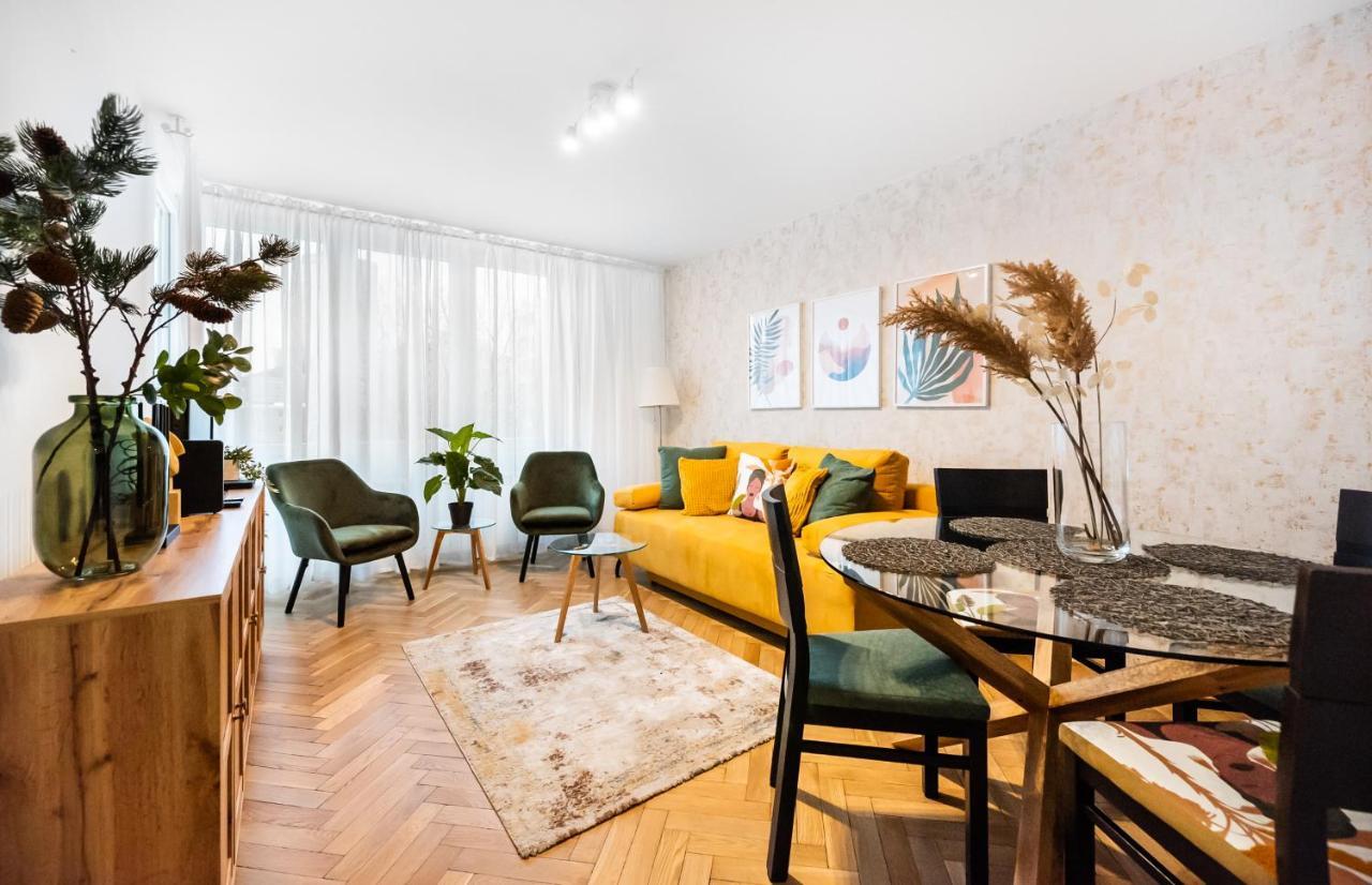 Metro Swietokrzyska Boho Aesthetic Apartment Варшава Екстериор снимка