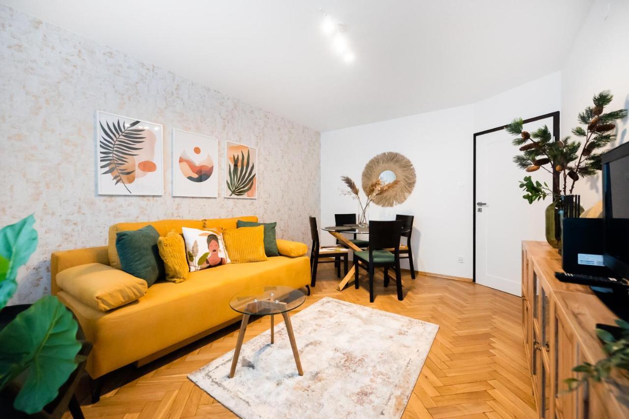 Metro Swietokrzyska Boho Aesthetic Apartment Варшава Екстериор снимка
