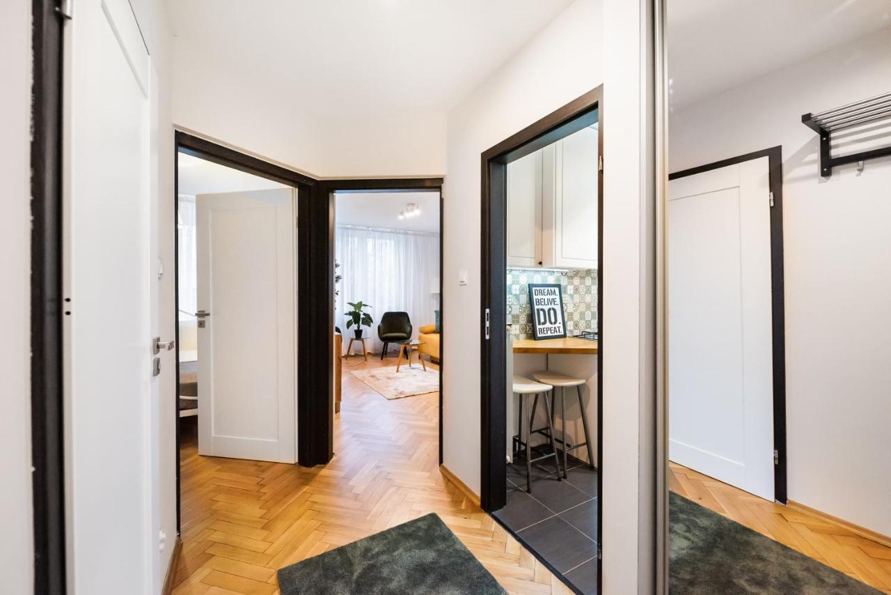 Metro Swietokrzyska Boho Aesthetic Apartment Варшава Екстериор снимка
